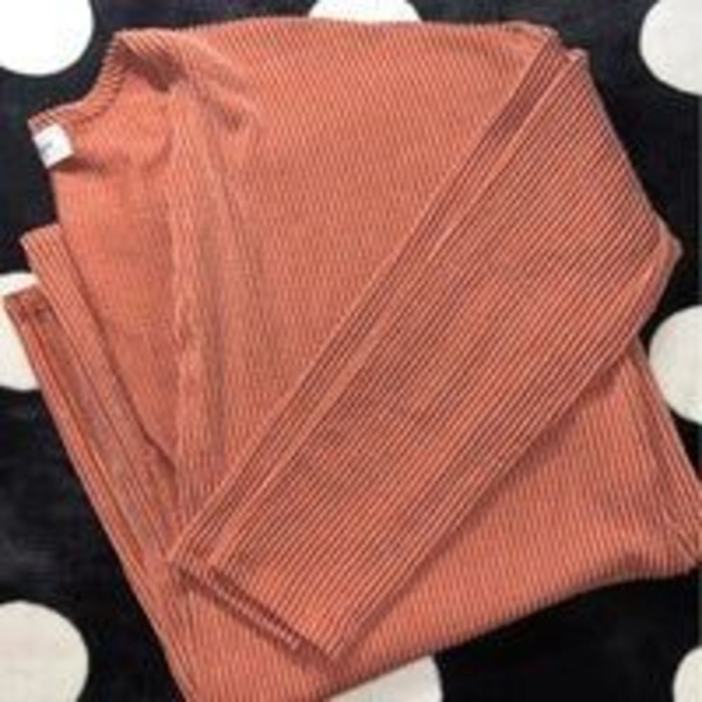 Mod boutique Modern & Unique Cardigan